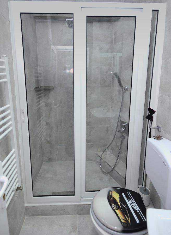5 Apartshotel Faleza Galati מראה חיצוני תמונה